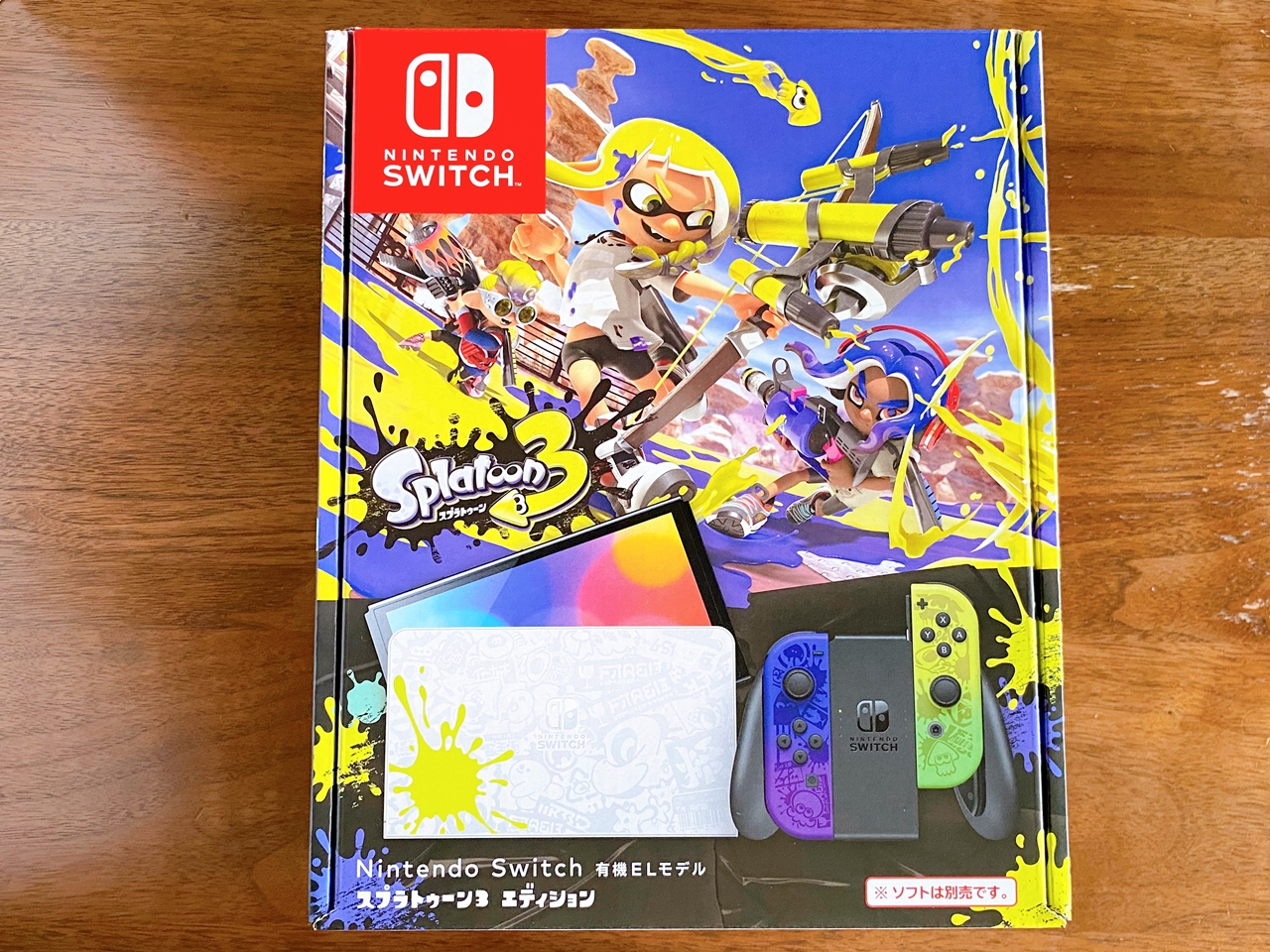 Nintendo Switch（有機ELモデル）スプラトゥーン3エディションの外箱